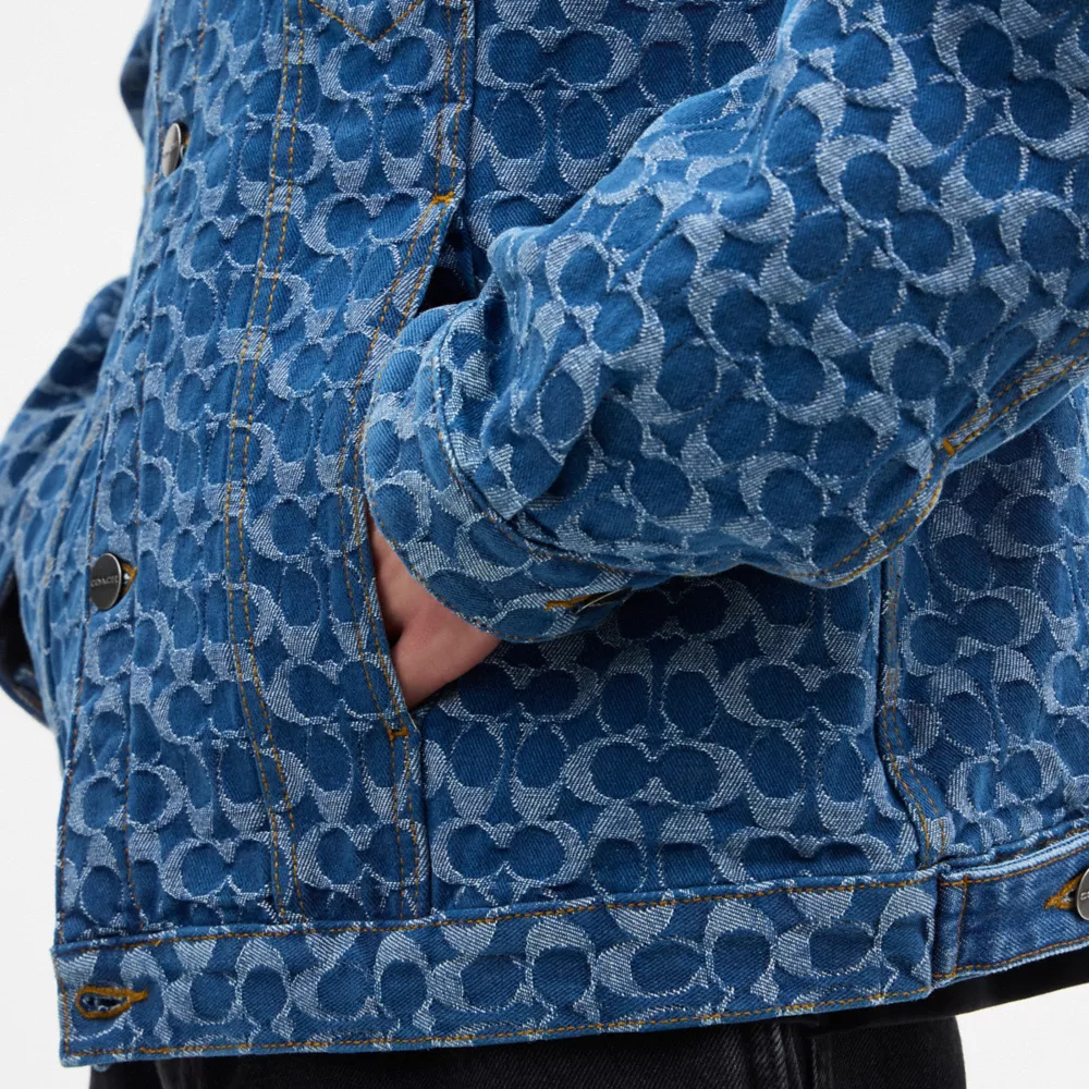 Signature Trucker JacketIn Organic Cotton - Image 5