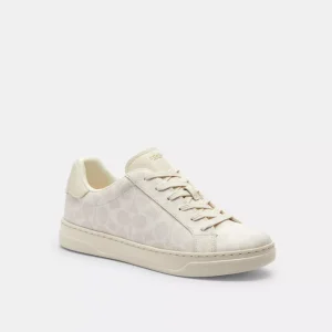 High Line SneakerIn Signature Canvas